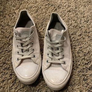 Women’s converse shoes